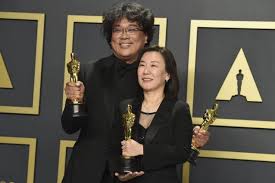 Kwak Sin Ae And Bong Joon Ho Producers Won The Academy Awards For Best Picture For The Film Parasite In 2020