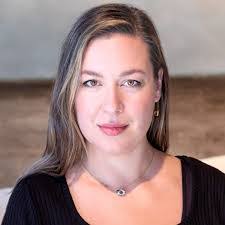 Sarah Stringer's Instagram, Twitter & Facebook