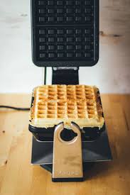 Grundrezept Fur Dicke Knusprige Waffeln Knusprige Waffeln Waffeln Backen Waffeln Rezept Einfach