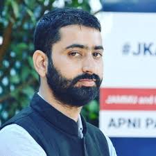 Karamat Malik (@KaramatINC)