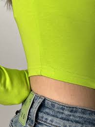 Лонгслив кроп SHOPDAANNA (ткань фулайкра) 72447457\482 купить в Омске по  цене 1 890 руб. | Отзывы, описание и фото