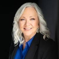 Darlene Kemp's Instagram, Twitter & Facebook