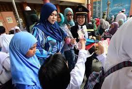 Sehubungan itu, bagi menggambarkan pengiktirafan kepada jasa guru, pada 16 mei setiap tahun, kementerian pendidikan malaysia (kpm). Sekitar Sambutan Hari Guru 2017 Berita Harian