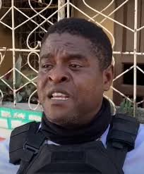 D'après babekyou BINUH fenk kreye yon lot li menm paske li di si Muscadin  pote tet li yap metel nan prizon ,li obliye rete deyo le sa li pap gen  stati lap