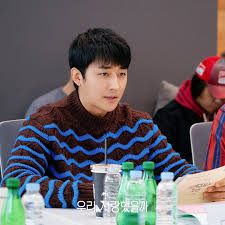 Log in and enter information on the first participant 2. Song Ji Hyo Son Ho Jun Dasom Koo Ja Sung More Take Part In The First Script Reading For A New Rom Com Drama Ed7even