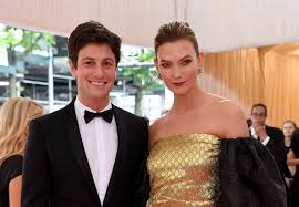 A little over a year ago, we collectively swooned over the meet cute tale between sophie monk and joshua gross. Karlie Kloss Opened Up About Her Marriage To Joshua Kushner