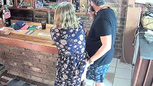 karımı en iyi arkadaşımla aldatırken yakaladım Porno 7DAK farkıyla izle