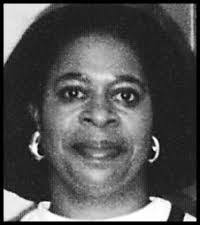 Carrie Lumpkin's Instagram, Twitter & Facebook