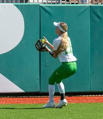 Haley cruse was born in san diego, california, usa on friday, may 28, 1999 (millennials generation). Haley Cruse Haley Cruse Oregon Softball Gif Haleycruse Oregonsoftball Sdsufanforlife Discover Share Gifs Fithungrygurlruns Wall