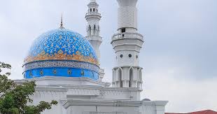 It is adjacent to the victoria institution and opposite the jalan hang tuah fire station and sp9 mr4 hang tuah lrt station. Al Bukhari Foundation Mosque In Kuala Lumpur Malaysia Sygic Travel