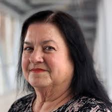 Caroline Dyson's Instagram, Twitter & Facebook