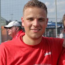 Fußball-Hessenliga-Meister SC Hessen Dreieich verlängert Verträge mit Toni  Reljic und André Fließ