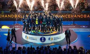 Avec un wesley pardin infranchissable ce soir (17 arrêts), les français réalisent une belle entrée dans la compétition ! Mondial Handball 2017 La France Conserve Son Titre De Champion Du Monde