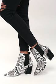 Black And White Snakeskin Booties Pin On 2019 20 Fall Winter Fashion