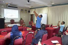 Bagi golongan penjawat awam yang mana sesetengah daripada mereka kurang mendapat pendedahan mengenai psh isu dan cabarannya. Akademi Perikanan Malaysia