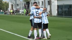 Fernando batista, entrenador de las selecciones juveniles de argentina, dio a conocer los nombres que estarán en los próximos juegos panamericanos sub 23 en lima, donde no por la magnitud del torneo, sino por las dificultades que tuvo para diagramar la lista de convocados de la sub 23. Los Convocados Y La Agenda De La Sub 23 De Cara A Los Juegos Olimpicos Tyc Sports