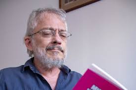 Romance de Ricardo Kelmer explora o conceito de multiverso | Vida & Arte |  OPOVO+