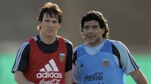 Bienvenidos a la página de facebook oficial de leo messi. Diego Maradona V Lionel Messi Comparing And Contrasting Two Footballing Superstars Football Espana