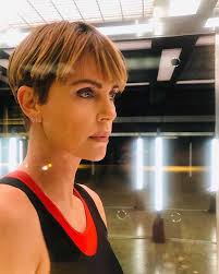 75 New Charlize Theron Short Hair Ideas  https://www.short-haircuts.com/charlize-theron-short-hair-ideas.html  #charlizetheron #charlizetheronhair #charlizetheronshorthair  #charlizetheronfans #charlizetherone #charlizetheronstyle
