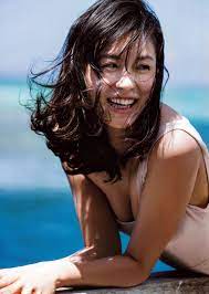 本仮屋ユイカ 水着 グラビア画像3 女優 アイドル 画像 アイドル