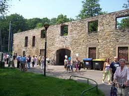 Haus scheppen is a tourist attraction in essen. Haus Scheppen Ehemaliges Lehnsgut Restaurants Biergarten Freizeit Am Baldeneysee In Essen