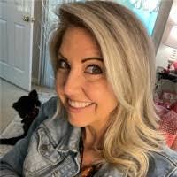 Beth Neff's Instagram, Twitter & Facebook