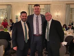 Last night I attended the Rockland County AOH's Emerald Ball at the Pearl  River Hilton. It was great to be back together in celebration of Irish  Heritage after the last two years.