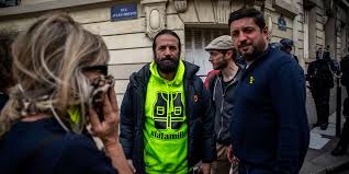 Le chanteur y campait depuis 2016 le personnage de narcisse. Europeans Francis Lalanne S Campaign Video Was Filmed Teller Report