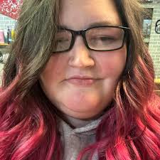 3rd game. Tell me your favorite memory of the snow that you have? I have a  couple memories 1. When I was younger we lived in an apartment complex when  we had