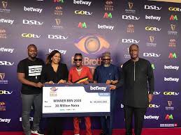 Recall that when the lockdown show started and the housemates were being called into the house, laycon's appearance drew a lot of criticism on social media with. Laycon Net Worth Biography House And Cars 2021