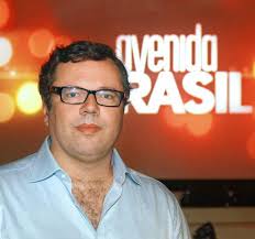 Entre sus muchas obras se encuentran. Autor De Avenida Brasil Quer Ser Popular Sem Deixar As Surpresas De Lado 24 03 12 Mais Tv Jornal Cruzeiro Do Sul