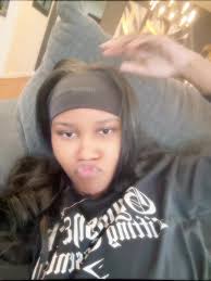 Chloe Thornton (@chloechristineee)'s videos with storytime.