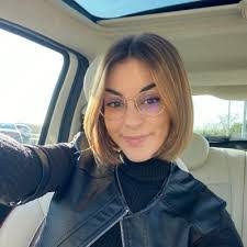 Paula Barranco's Instagram, Twitter & Facebook