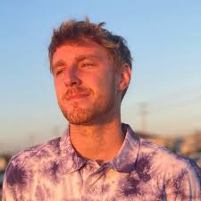 Sean Kloss's Instagram, Twitter & Facebook