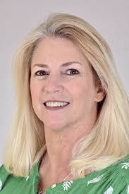 Sarah Fore's Instagram, Twitter & Facebook