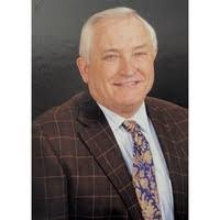 Dean Bagley's Instagram, Twitter & Facebook