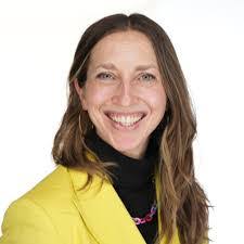 Sandy Zook's Instagram, Twitter & Facebook