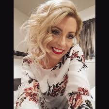 Christine Simoneau's Instagram, Twitter & Facebook