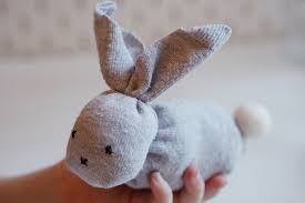 Weil mir von der decke dutch rose noch etwas wolle übriggeblieben ist und zu einer kuscheligen decke ein kleines kuscheltierchen gut passt. Osternest Fur Kinder Nachhaltige Ideen Zum Selbermachen Die Kleine Botin
