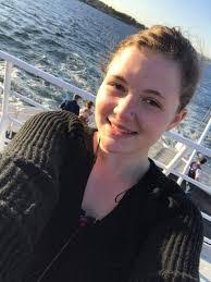 Raquel Potts's Instagram, Twitter & Facebook