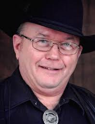 Robert Kinghorn's Instagram, Twitter & Facebook