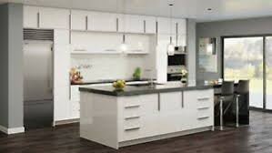 Easier to keep clean than your existing kitchen as the smooth shiny finish will not hold grime like the textured paint on your current cabinets. Rta 10x10 Contemporary Palermo Gloss White Kitchen Cabinets Glossy Slab Door Ebay