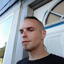 Gold finch. One of my favorite birds!