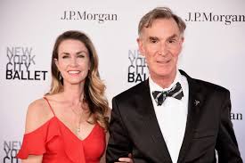 See full list on wealthypersons.com Bill Nye Bio Age Height Wife Kids Net Worth 2021 Science Guy Girlfriend Dating Gay Religion Married Divorce Wiki Parents Family Weight Education Dead And More Facts Trendrr