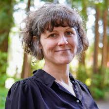 Colleen Laird's Instagram, Twitter & Facebook