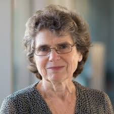 Miriam Schechter's Instagram, Twitter & Facebook