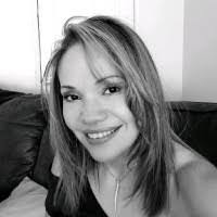 Roxanne Martin's Instagram, Twitter & Facebook