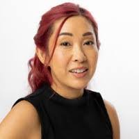 Laura Lockett's Instagram, Twitter & Facebook