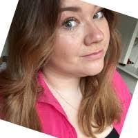 Tanya Fay's Instagram, Twitter & Facebook