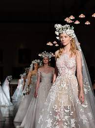 Check spelling or type a new query. Das Sind Die Brautmoden Trends In Diesem Jahr Stylight